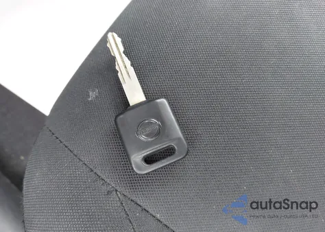 2024 Nissan Versa 1.6 S z USA, uszkodzony, nr VIN 3N1CN8DV9RL863515